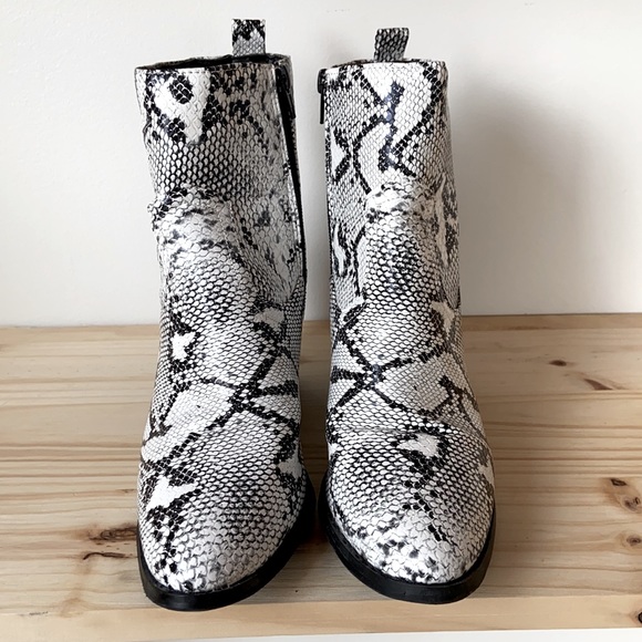 Zebra-print, vegan leather, heeled ankle boots - Picture 2 of 5